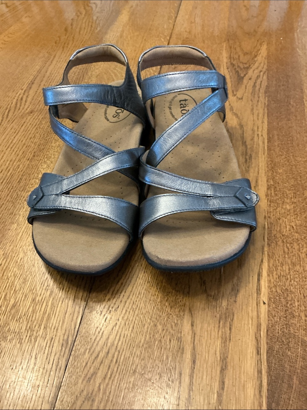 Woman’s Taos pewter strap sandal. Size 8. Velcro straps. Barely worn! Cute! - Picture 2 of 8